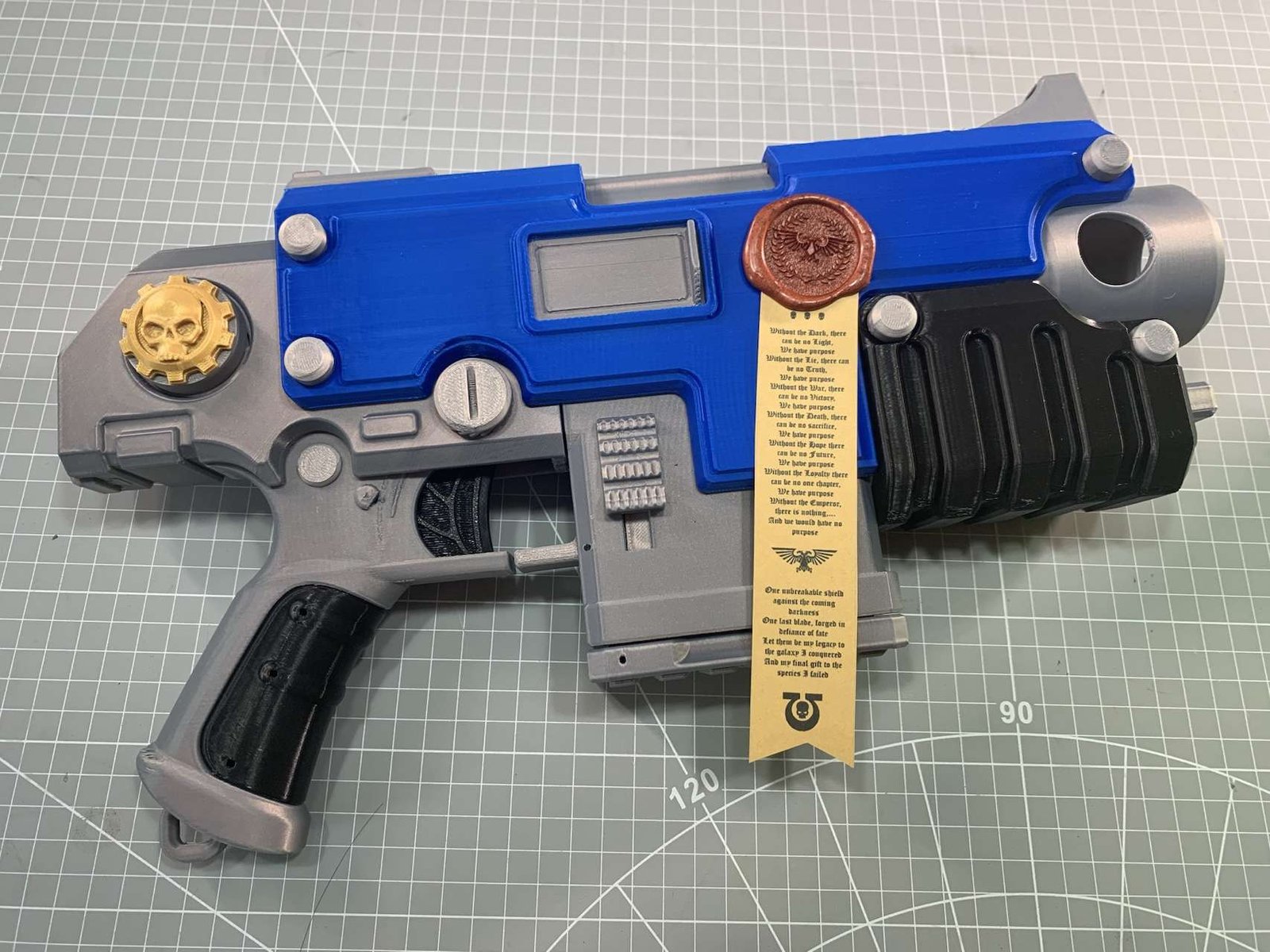 Heavy Bolt Pistol - Adi-Ultima Bolt Pistol with Addon